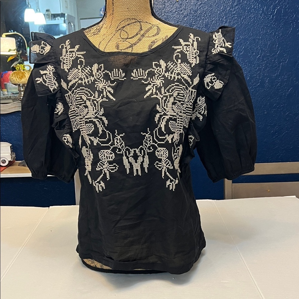 SOLITAIRE BLACK COTTON CREAM EMBROIDERED BLOUSE LARGE